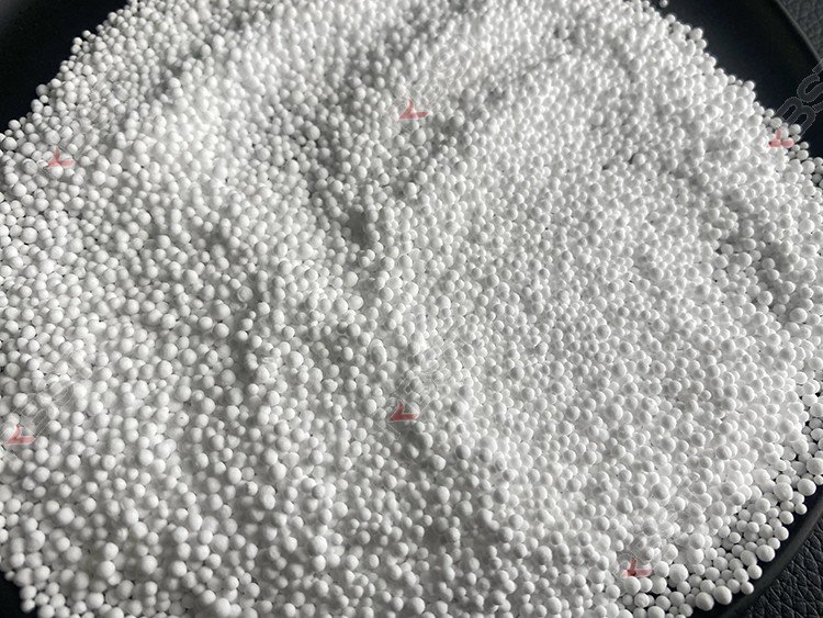 alumina granule1.jpg